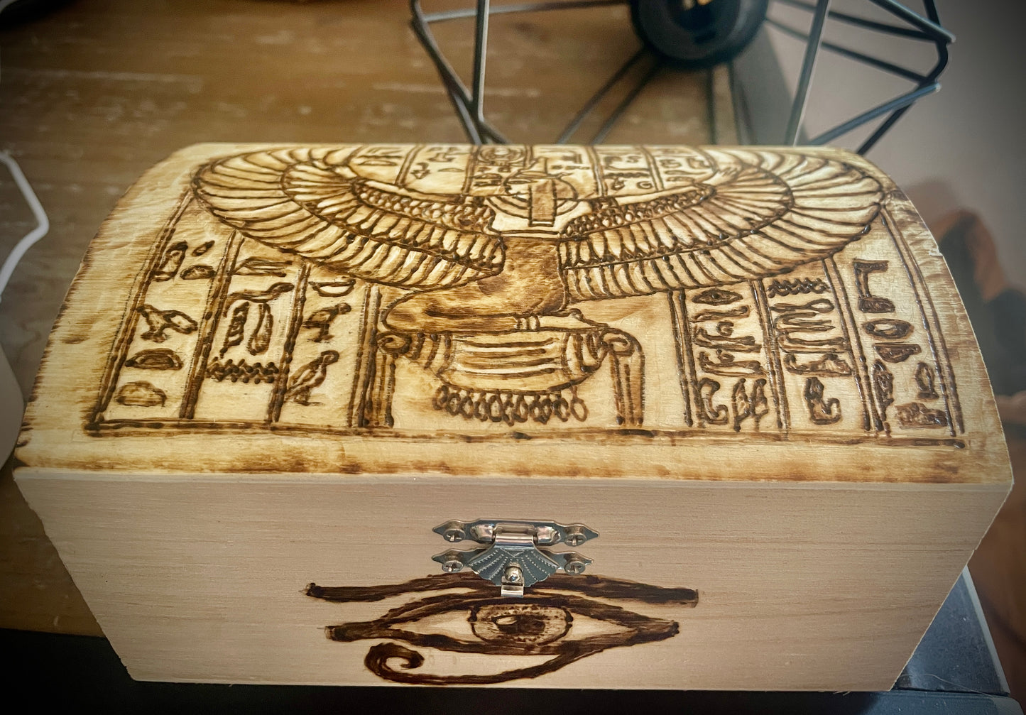 Petit coffret ISIS